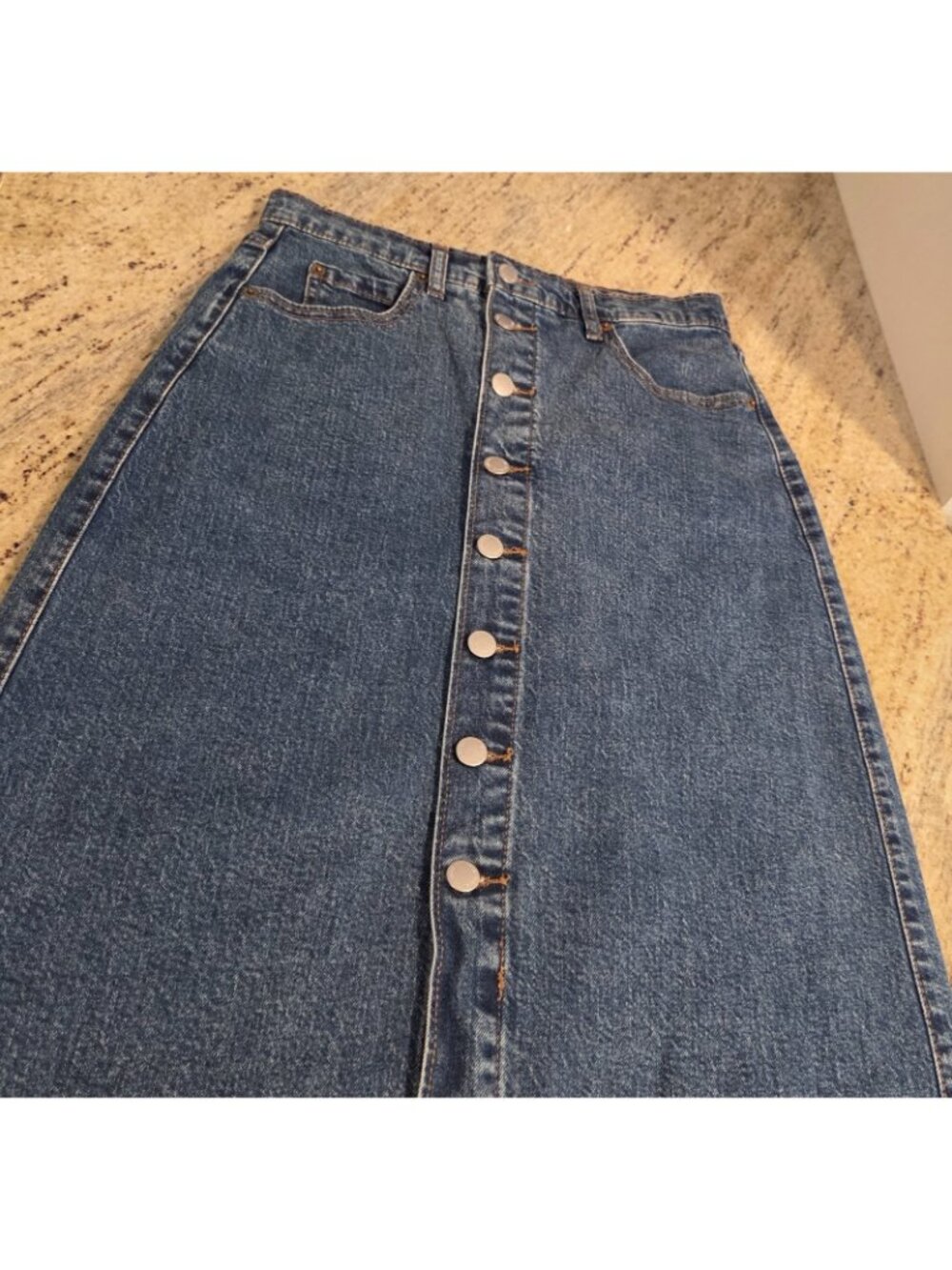 Women's Midi Blue Denim Skirt Size 2 Universal Threads Metal Button Front Slit - Picture 7 of 15